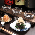 料理メニュー写真 《予約の方限定！》日本酒3種とおばんざいセット