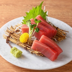【毎朝豊洲市場から仕入れた新鮮な魚】