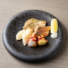 【おすすめ】　燻製刺身盛り合わせ