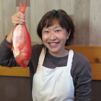 静岡県沼津から当日仕入れの新鮮なお魚を使用しています