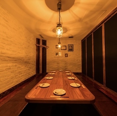 6~10名様でご利用いただける掘りごたつ席。お子様連れのお客様にも大人気!