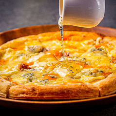 ダーツ・カラオケを楽しみながら◎おいしいカクテルとお料理でお楽しみいただけます♪の写真