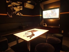 ダイニングバー CRAWLER クローラーの雰囲気3