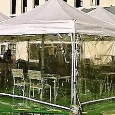 4名~6名でご利用いただけるテーブルコンロチェア※チャイルドチェアは当日先着順でご利用いただけます(数に限りあり)