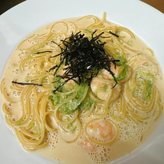 伊勢志摩産あおさとエビの和風クリームパスタの写真