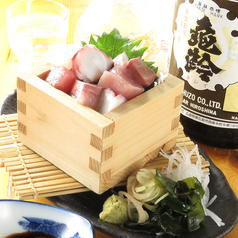 手作りにこだわった絶品の一品料理。升盛り刺身やあぶりしめ鯖など、お酒が進む人気メニューが種類豊富の写真