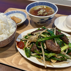 ニラレバ定食