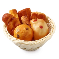 店内工房で焼き上げるパン