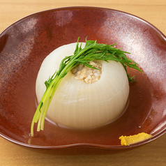 【肉料理】丸ごと玉ねぎおでん(鶏つくね入り)