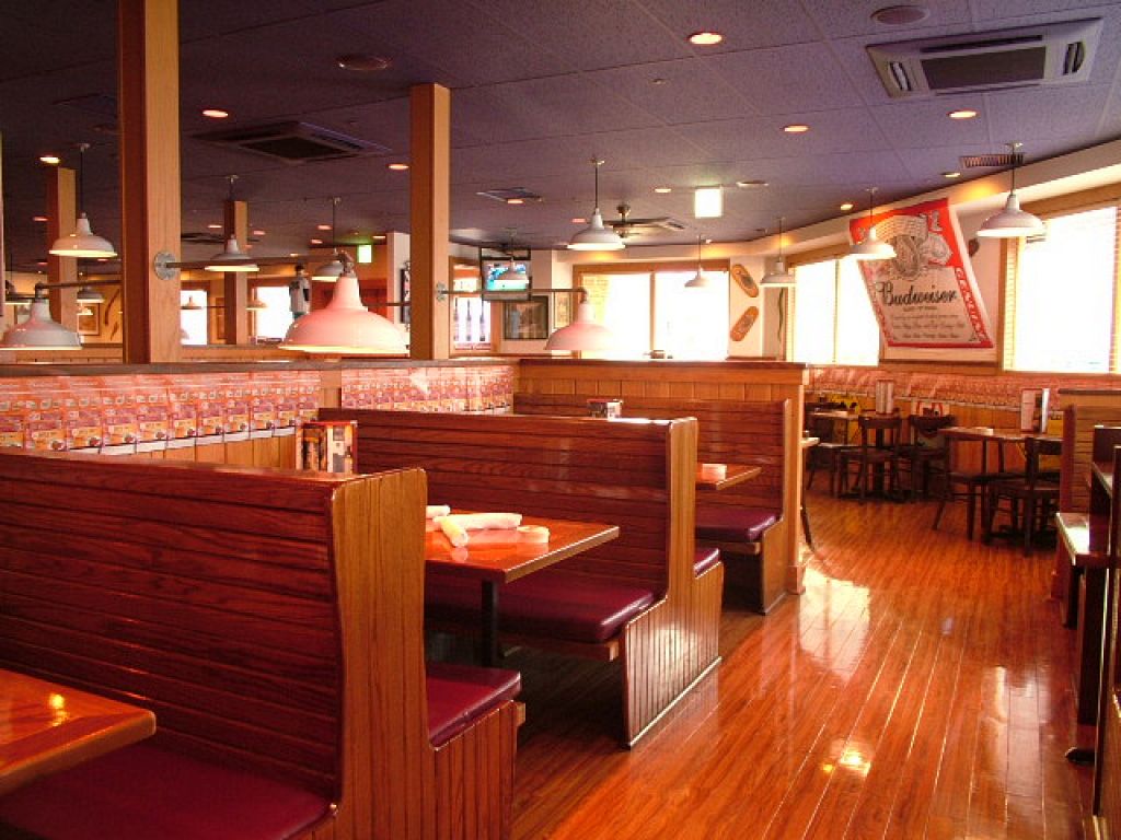 ボックス席もたくさんあるから、誕生会や食事会もゆっくりと♪この雰囲気、ビールとよく合うんだ！！