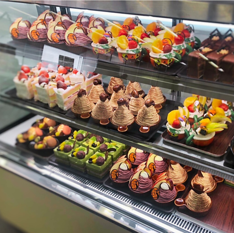 【予約必須】フルサイズのケーキが食べ放題！杵屋自慢のスイーツをお楽しみください♪