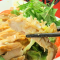 料理メニュー写真 みつせ鶏の棒棒鶏(ばんばんじー)胡麻だれサラダ