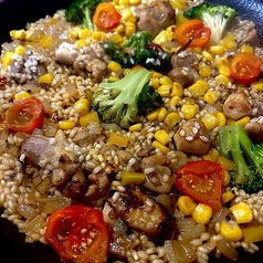 若鶏と彩り野菜のパエリア