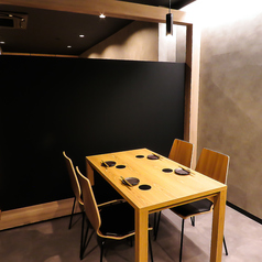 カウンターは4席ご用意しております。