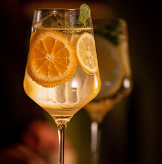 カクテルも充実!