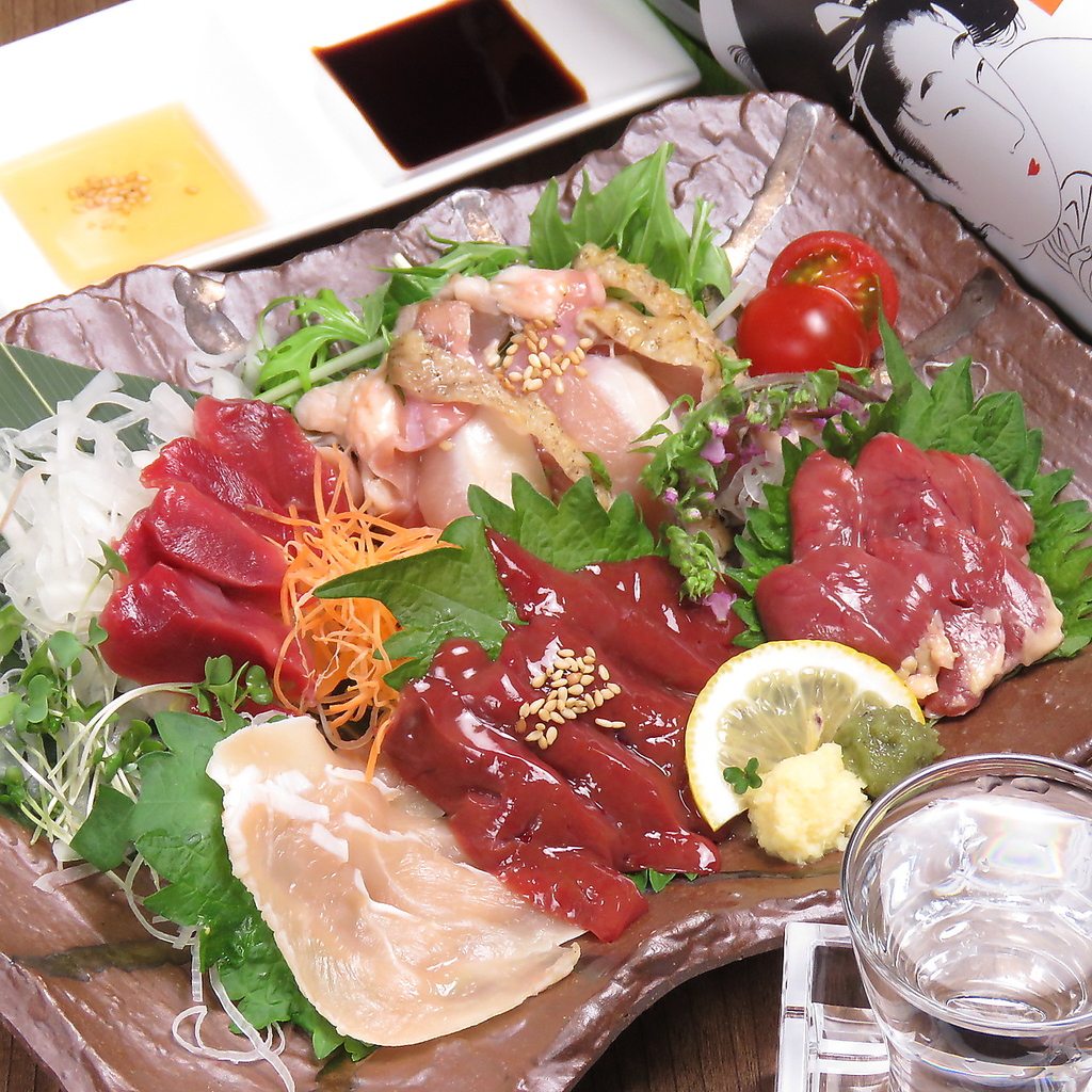 難波心斎橋 千日前 居酒屋 焼き鳥 個室 誕生日 鍋 飲み放題 歓迎会 宴会  焼鳥 デート