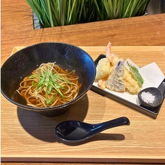 天ぷらそばの写真