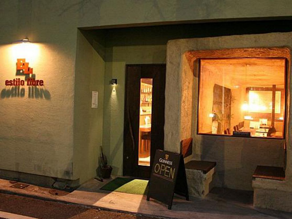 前橋の広瀬川沿いに佇む大人の隠れ家的なお店。時間を忘れてゆっくりできます…。