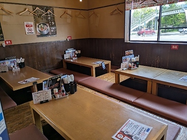 元祖やきとり家 美濃路 栄生店の雰囲気1