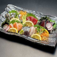 漁港直送！鮮魚のお造りを存分にお愉しみいただけます。