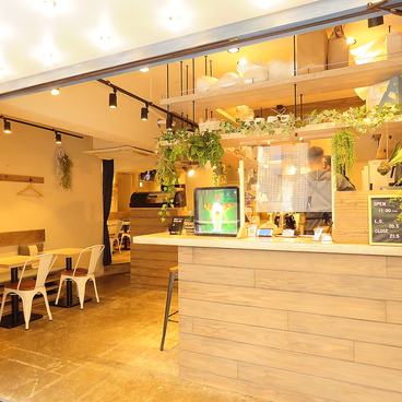 Mr Tokyo BURGER S cafe ミスタートウキョウ バーガーズカフェの雰囲気1