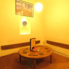 お座敷席は要予約。