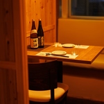 【全席完全個室】"カジュアルだけど間違いない"を追求した、炭火焼きと創作酒肴のネオ居酒屋