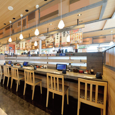 カウンター席は6席ございます。