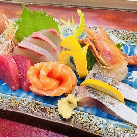 堺魚市場内が堺駅に移転！寿司全品300円均一、カウンター席に加え2階座敷は15名可能！