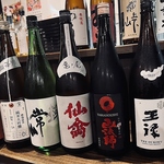 当店はおひとり様でも大歓迎！日頃の疲れを癒したい日に最適な料理とドリンクを取り揃えております。