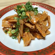 食べるラー油の酒飲みメンマ　サクサクにんにく