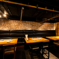 【２～１０名】ゆったりとお寛ぎいただける空間は、浦和での様々なシチュエーションにご対応可能なこだわりの空間です！同窓会、歓送迎会など、各種宴会にぜひご利用ください！誕生日・記念日におすすめのサプライズ特典もご用意しております。