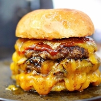 肉屋ならではのこだわりが詰まった和牛バーガー！