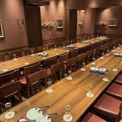 【個室A＋B＋C】最大52名様ご宴会OK！大人数のお集まりも当店にお任せ下さい!!20名様～最大52名様までご利用可能な大型個室をご用意。　#秋葉原 #居酒屋 #ビヤホール #レストラン #同窓会 #忘年会 #新年会 #二次会 #記念日 #誕生日 #デート #個室 #飲み放題 #洋食 #ランチ #昼飲み #昼宴会 #女子会 #合コン 