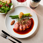 中野の喧騒から一歩足を踏み入れた路地裏に佇む、大人のための隠れ家イタリアン。