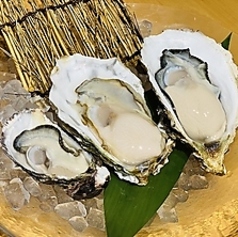 本日の生牡蠣の食べ比べ【生or焼き】