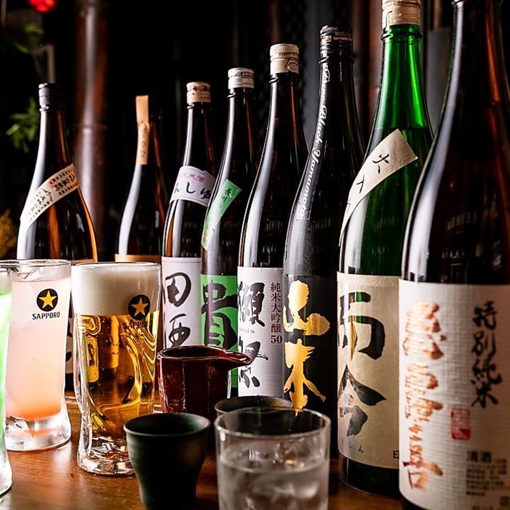 ビールやサワーだけじゃなく日本酒も種類豊富に取り揃えております！お気に入りの一杯を♪