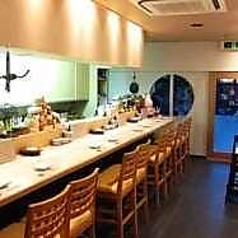 目の前で調理が見える席☆2名様～6名様までお過ごしいただけます♪席のみ予約OKです！