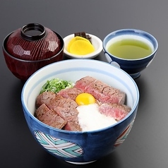 いくら丼/黒毛和牛とろろ丼