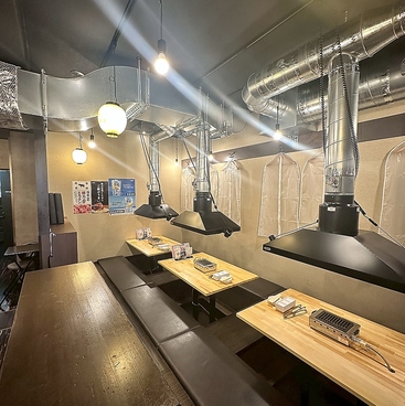 大衆ホルモン・やきにく煙力　尾張旭店の雰囲気1