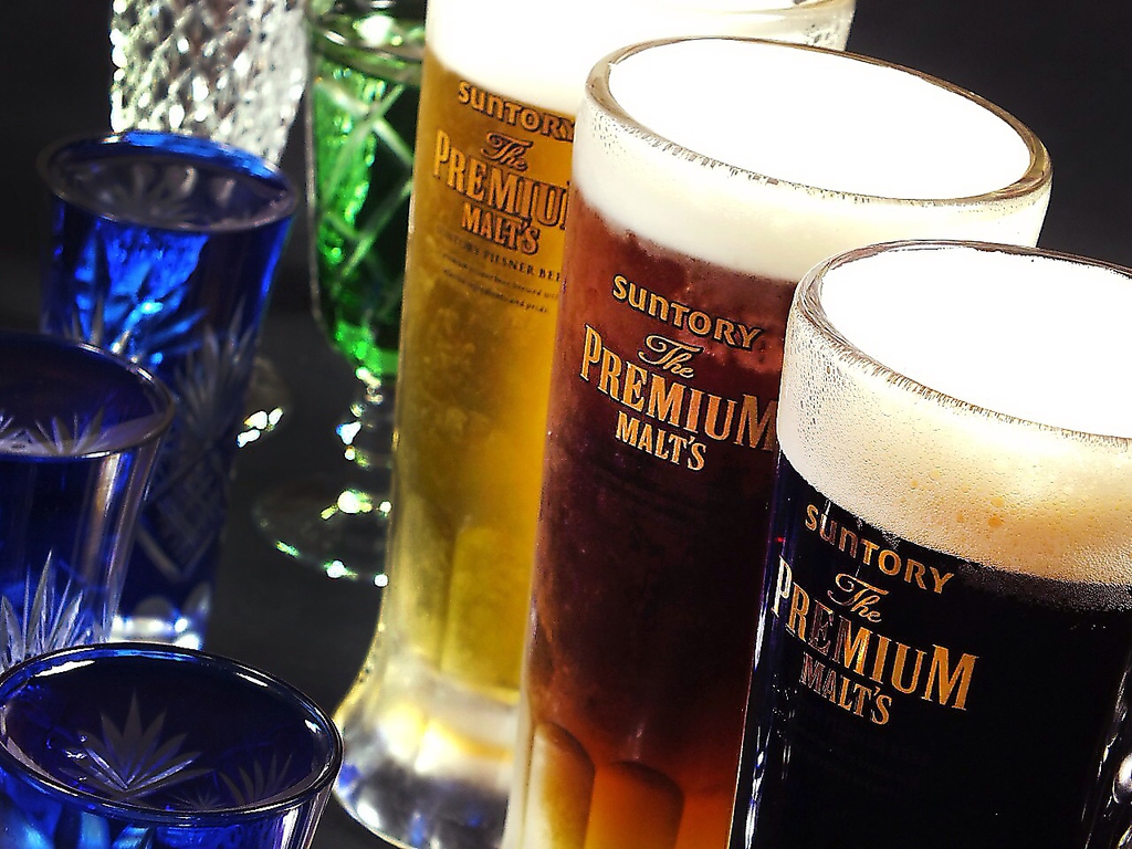 飲み放題にはプレミアムモルツ香るエール・ブラック込み！クーポン利用で120分1480円！