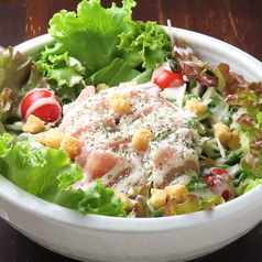 生ハムのシーザーサラダ/バンバンジーサラダ　各