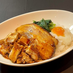 【人気爆発！】ルーローハン◆厚切りチャーシューとサイコロ状のチャーシューを贅沢に♪並1375円(税込)〜の写真
