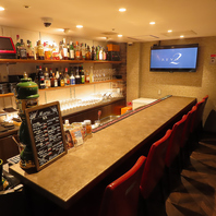 カラオケやダーツも楽しめる大人の隠れ家！