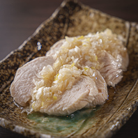 《本物のこだわり》丁寧に仕込んだ蒸し鶏と絶品ねぎダレ