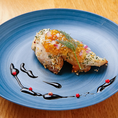 産地直送鶏モモ肉の香草パン粉焼き