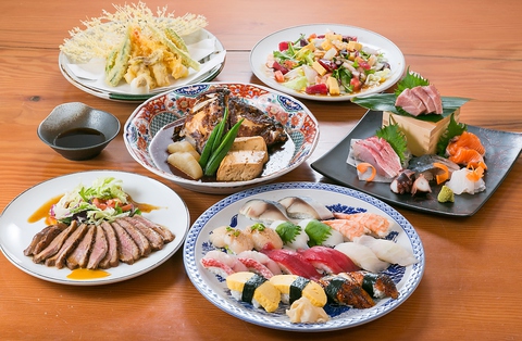 落ち着いた和の空間で、鮮度のいい地魚を使った本格和食や寿司が楽しめる有名店。