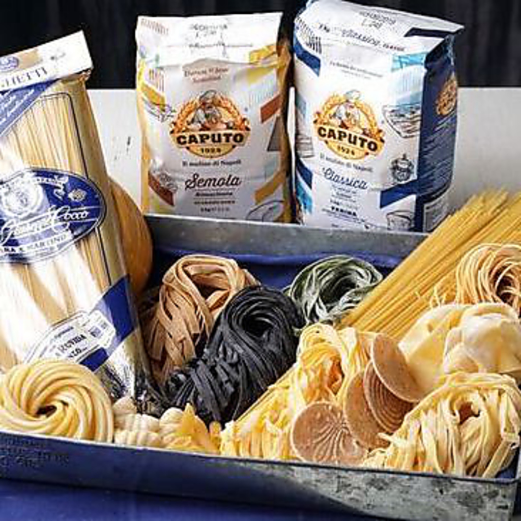 当店の看板メニュー「自家製手打ちパスタ」☆食べ応えのある食感と素材の味が感じられるのが自慢です