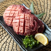 三陸産殻牡蠣×肉寿司×日本酒の創作料理をコースでお得にお愉しみ下さい。飲み放題は充実のラインナップ♪宴会・歓迎会・送別会など様々な用途でご利用下さい♪メッセージ付のサプライスデザートもご用意出来ますので誕生日会で是♪"YAGURA"の人気メニューが気軽に楽しめる飲み放題付コースは　3000円～♪