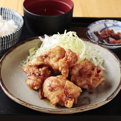 本日のおすすめ定食、麺類、人気のおかずそろってます！